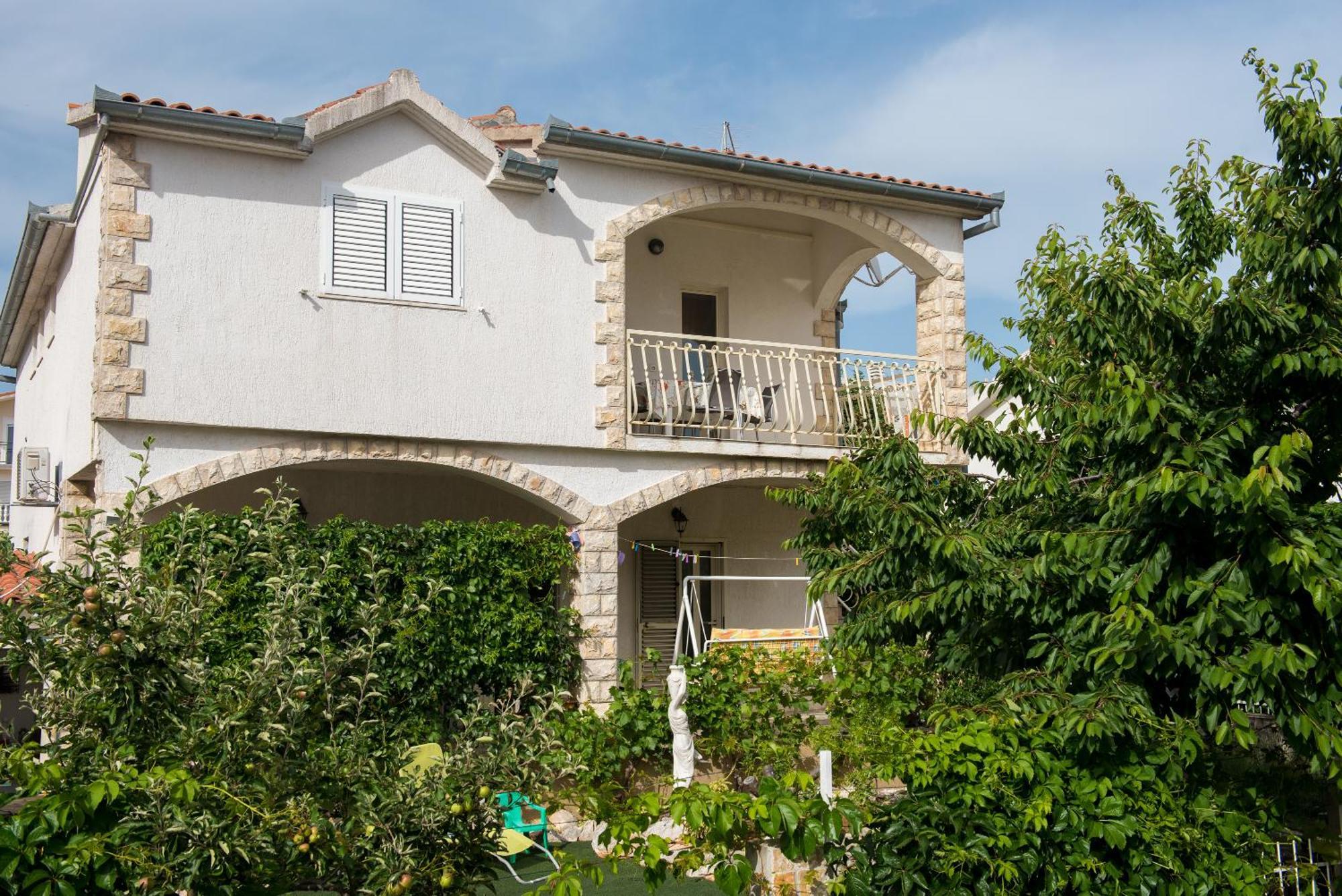 Apartments Vodice Olga Matic Экстерьер фото