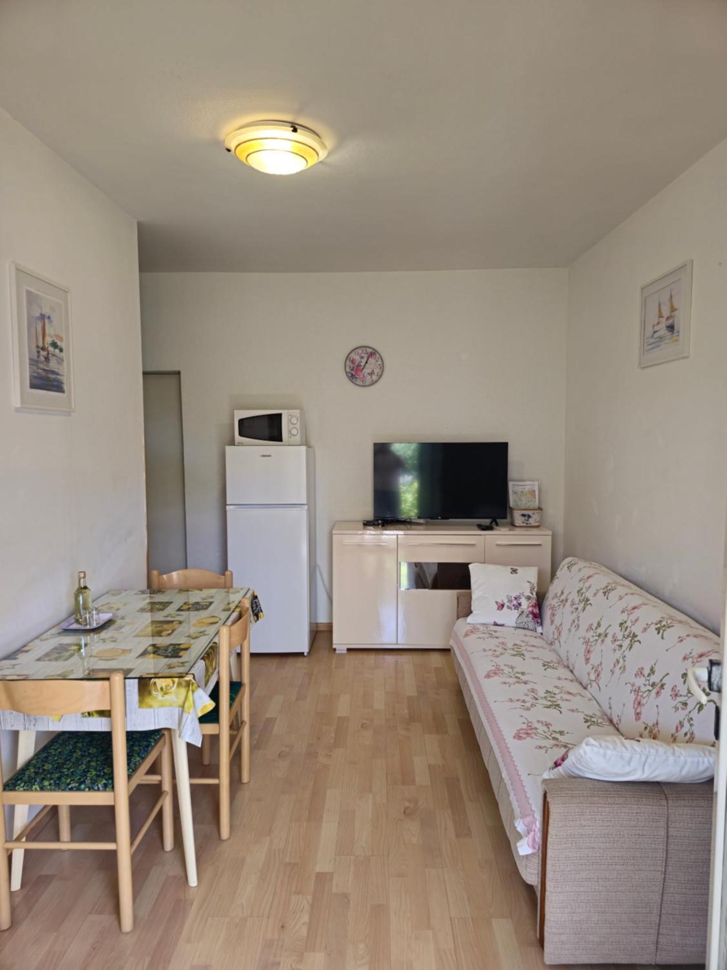 Apartments Vodice Olga Matic Экстерьер фото