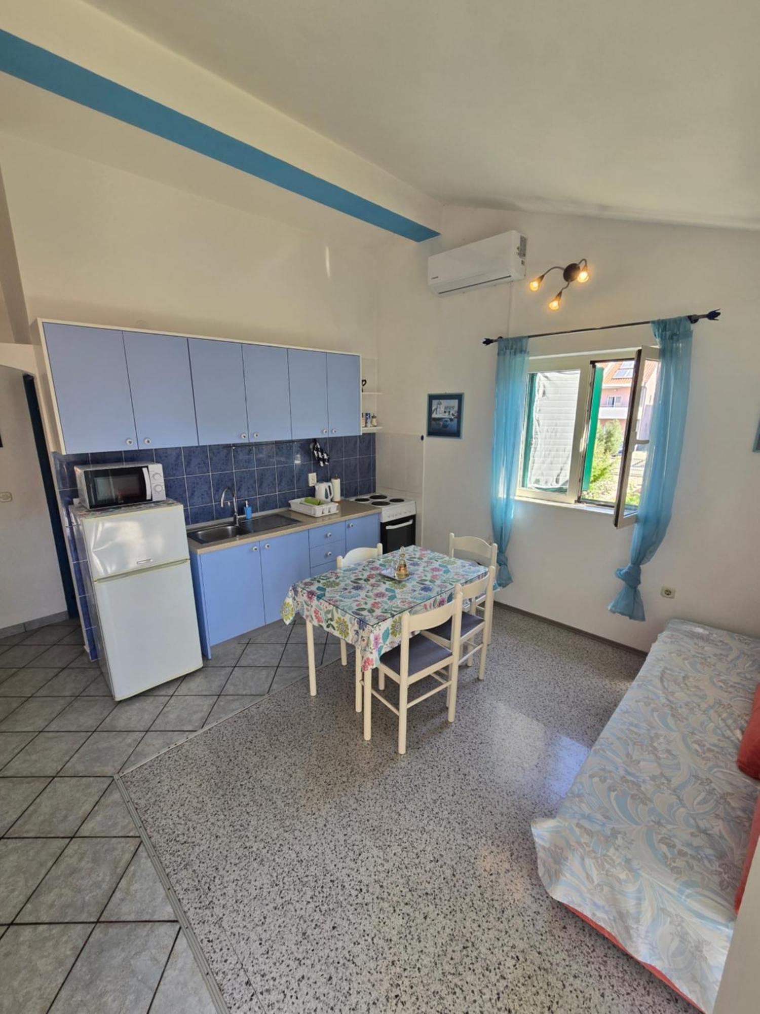 Apartments Vodice Olga Matic Экстерьер фото
