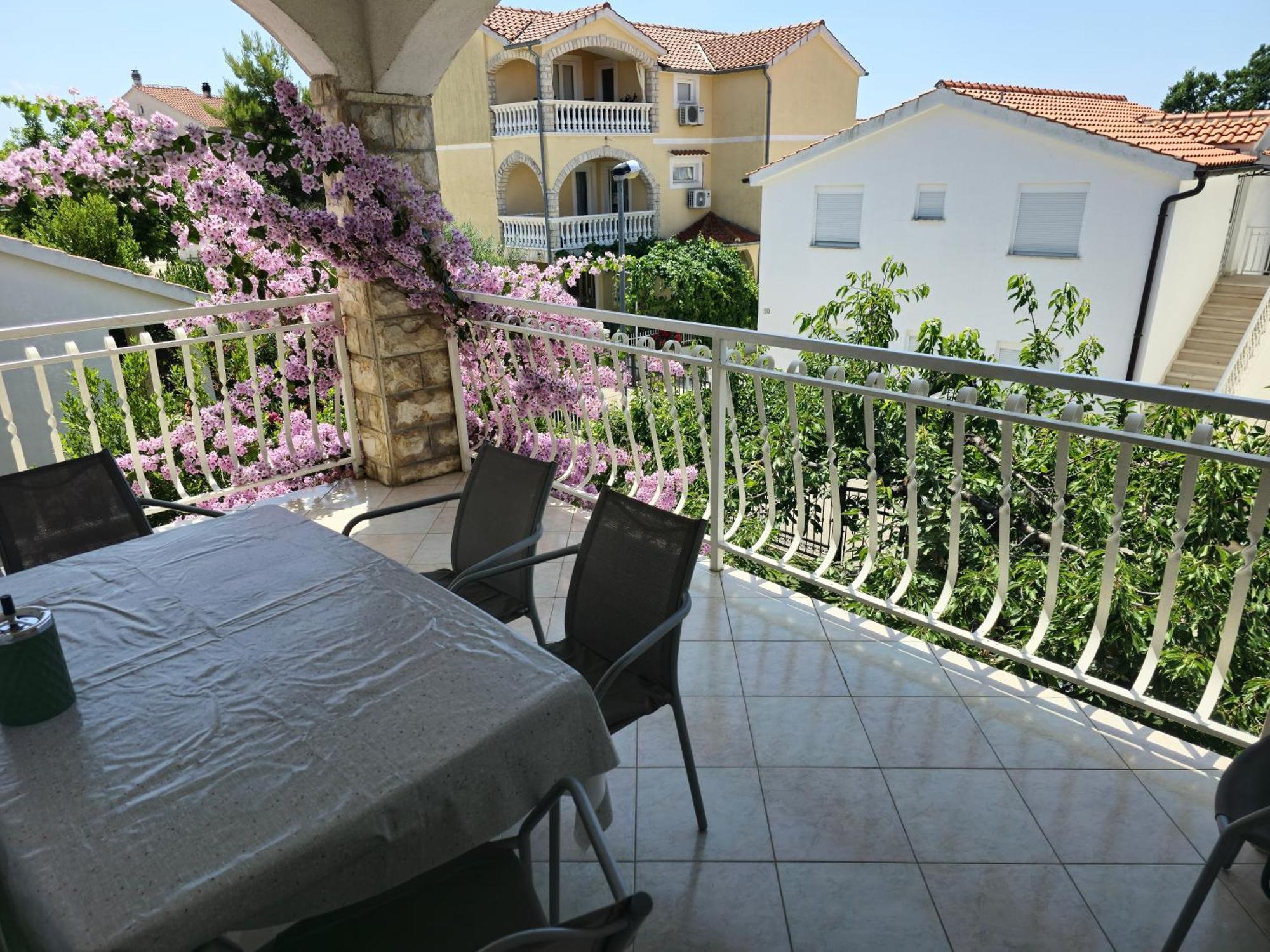 Apartments Vodice Olga Matic Экстерьер фото